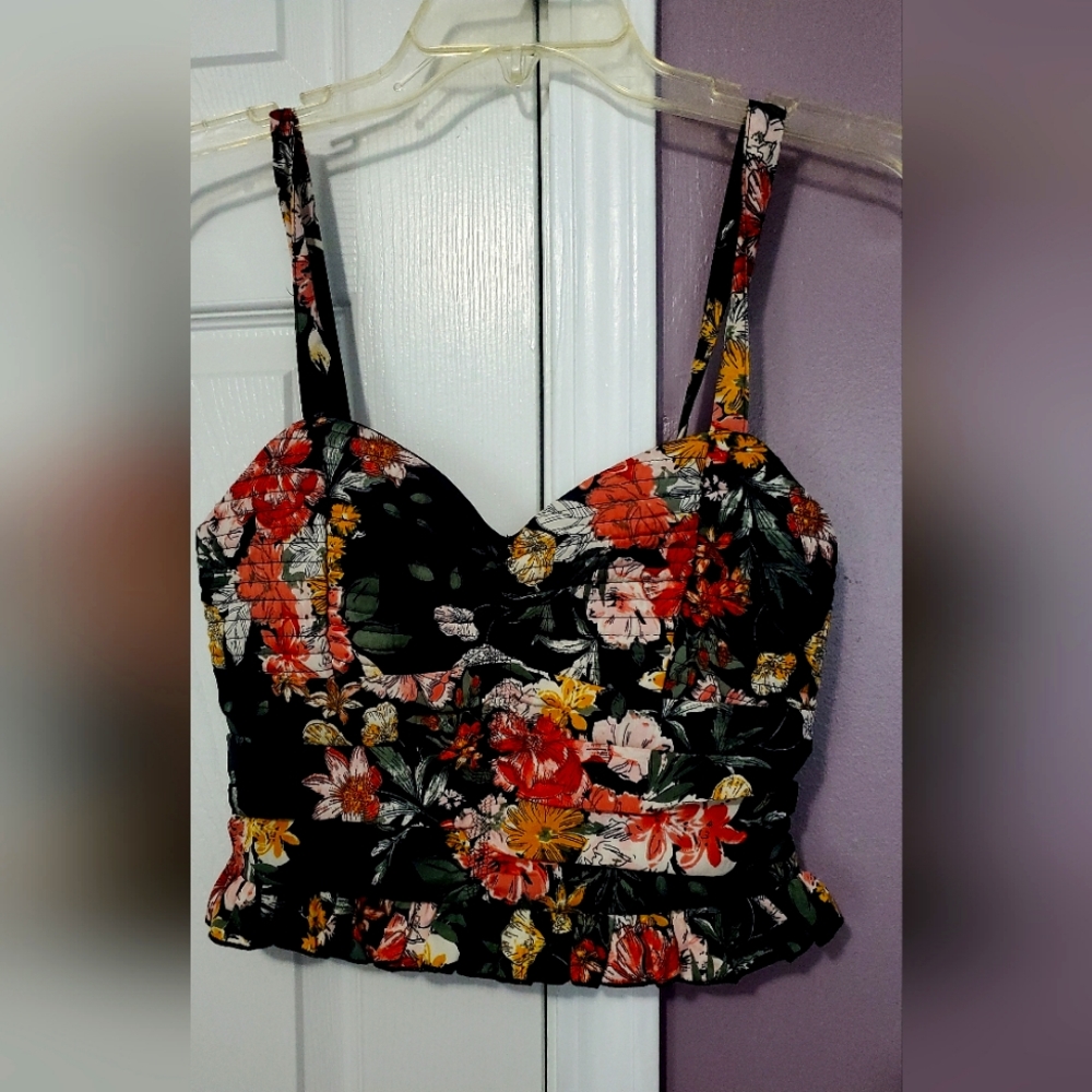 Crop top